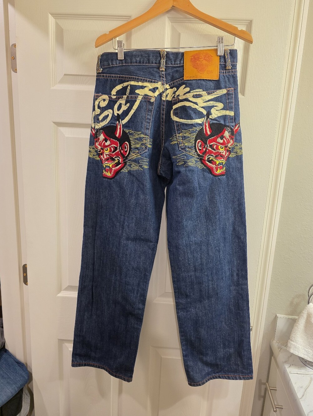 Rare Vintage Ed Hardy Embroidered Devil Head Jeans Y2K Baggy Straight Denim 32x3